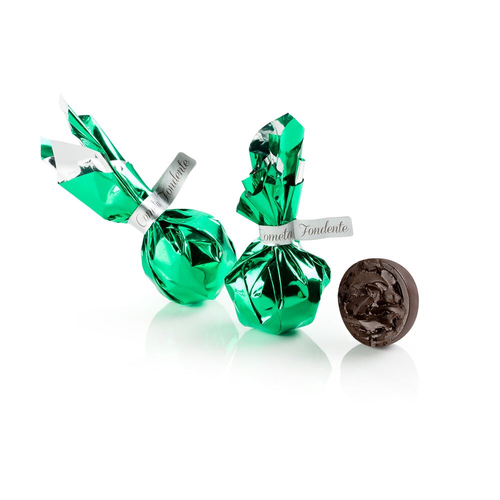 Green Dark Comets