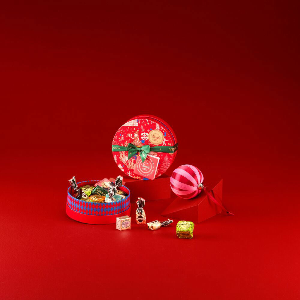 SMALL HAMPER ANNA HIGGIE WITH ASSORTED CHOCOLATES
